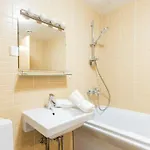 Апартаменты Lovely 5 Min Walk From Old Town And Seaside *