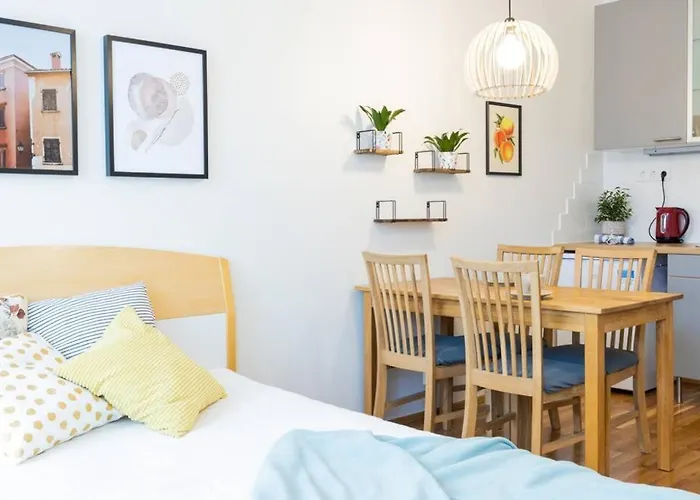 Lejlighed Lovely 5 Min Walk From Old Town And Seaside